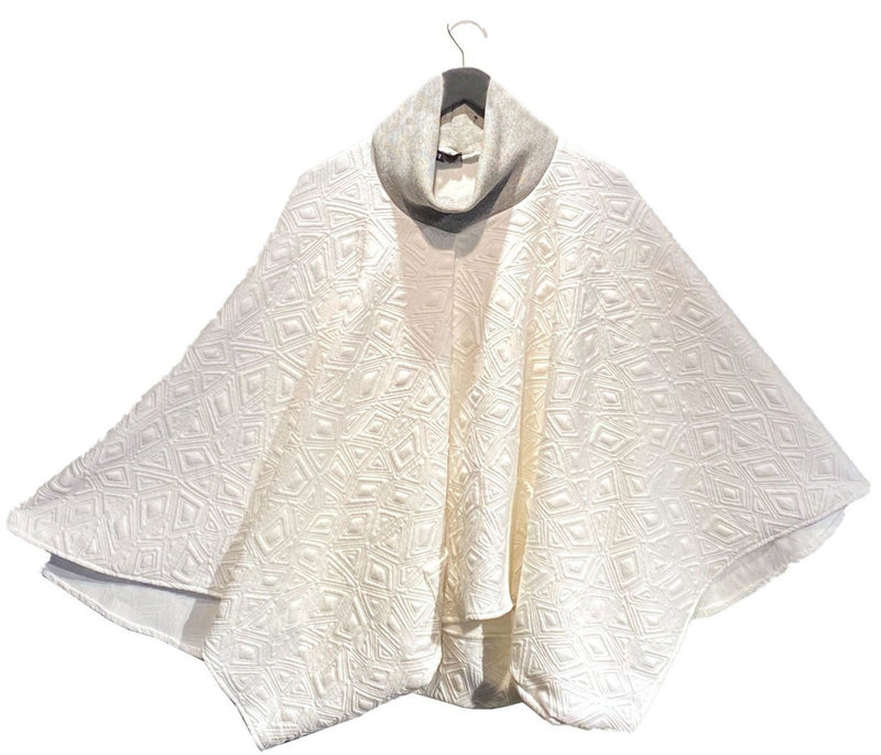 Textured Poncho Optic White